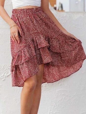 Falda roja de lunares blancos