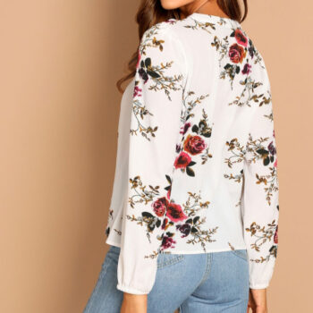 Blusa hueso cuello V flores - Imagen 2