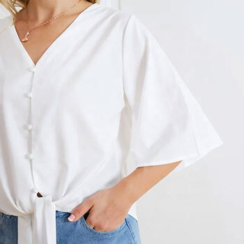 Blusa blanca de botones y nudo - Imagen 3