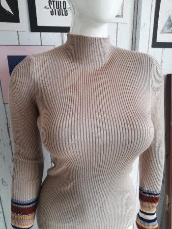 Sweater beige mangas marrones