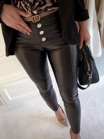 Pantalón de cuero PU con botones dorados