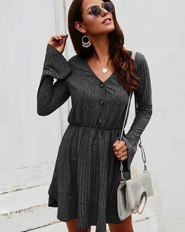 Vestido gris oscuro tejido - Imagen 2