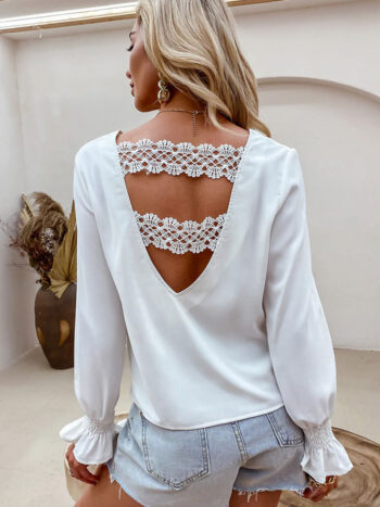 Blusa de espalda cuello V con encaje