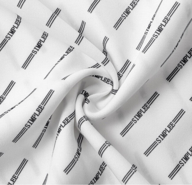 Blusa blanca con lazo elegante - Imagen 5