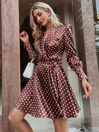 Vestido chocolate con puntos y lazo - Imagen 2