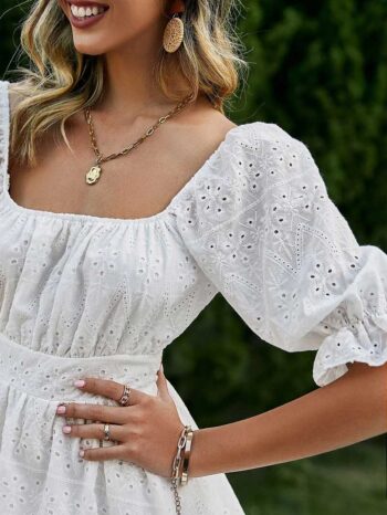 Vestido blanco de encaje manga farol - Imagen 4