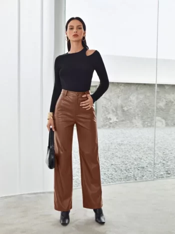 Pantalón palazo de cuerina