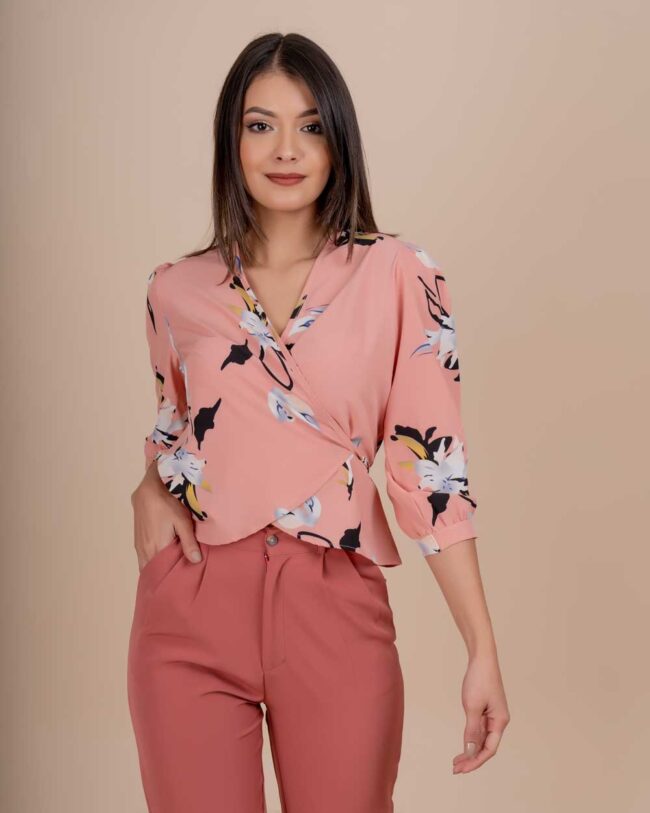 Blusa envolvente floreada - Imagen 4