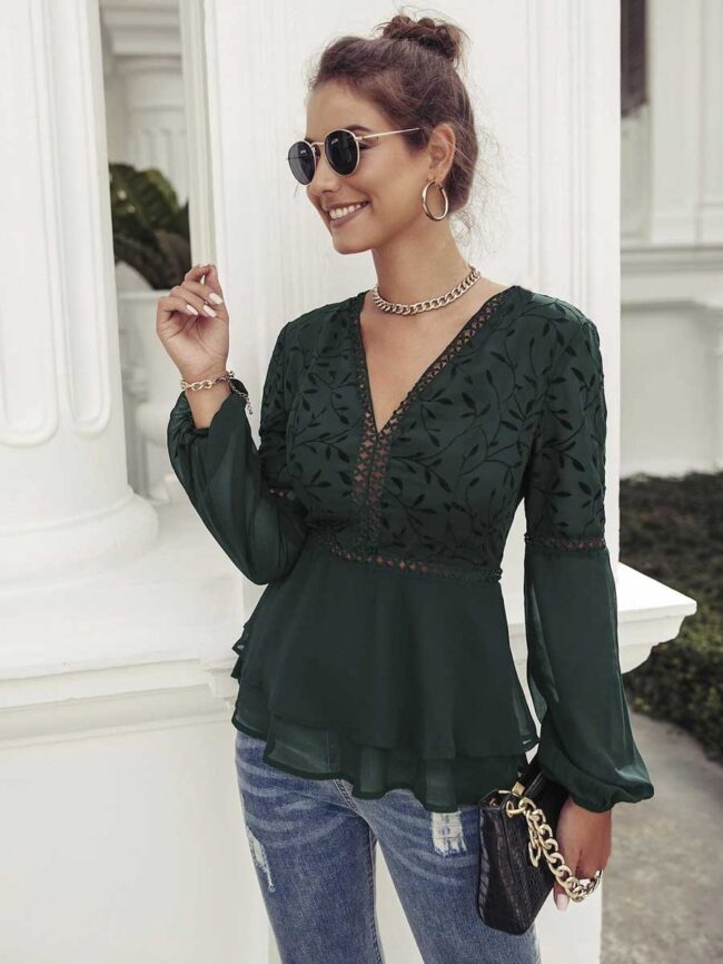 Blusa elegante de encaje y transparencia - Imagen 3