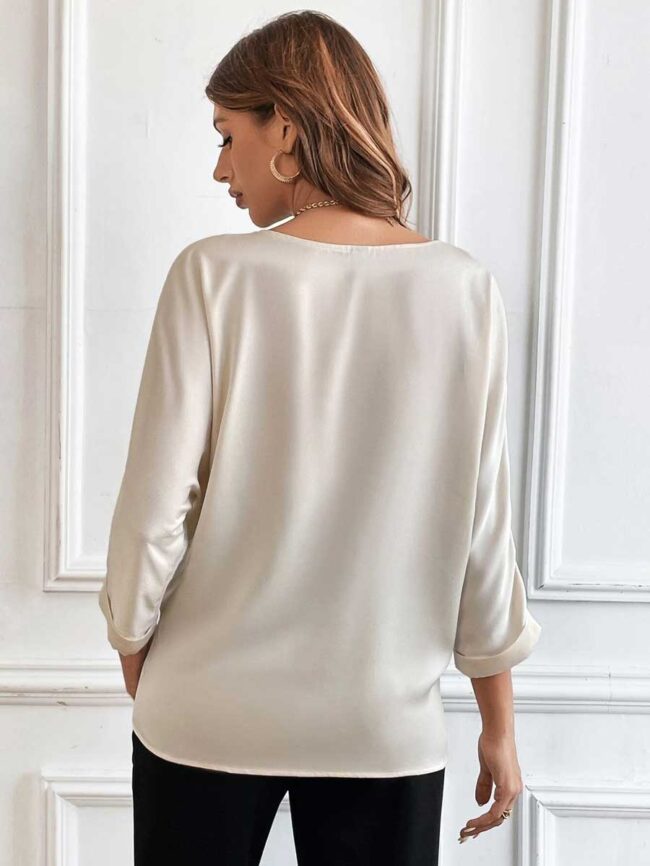 Blusa cuello notch con manga murciélago - Imagen 6