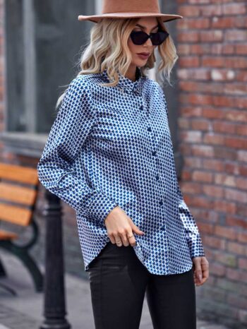 Blusa satin estampada azul - Imagen 5