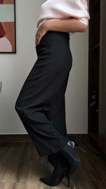 Pantalón acampanado negro - Imagen 2